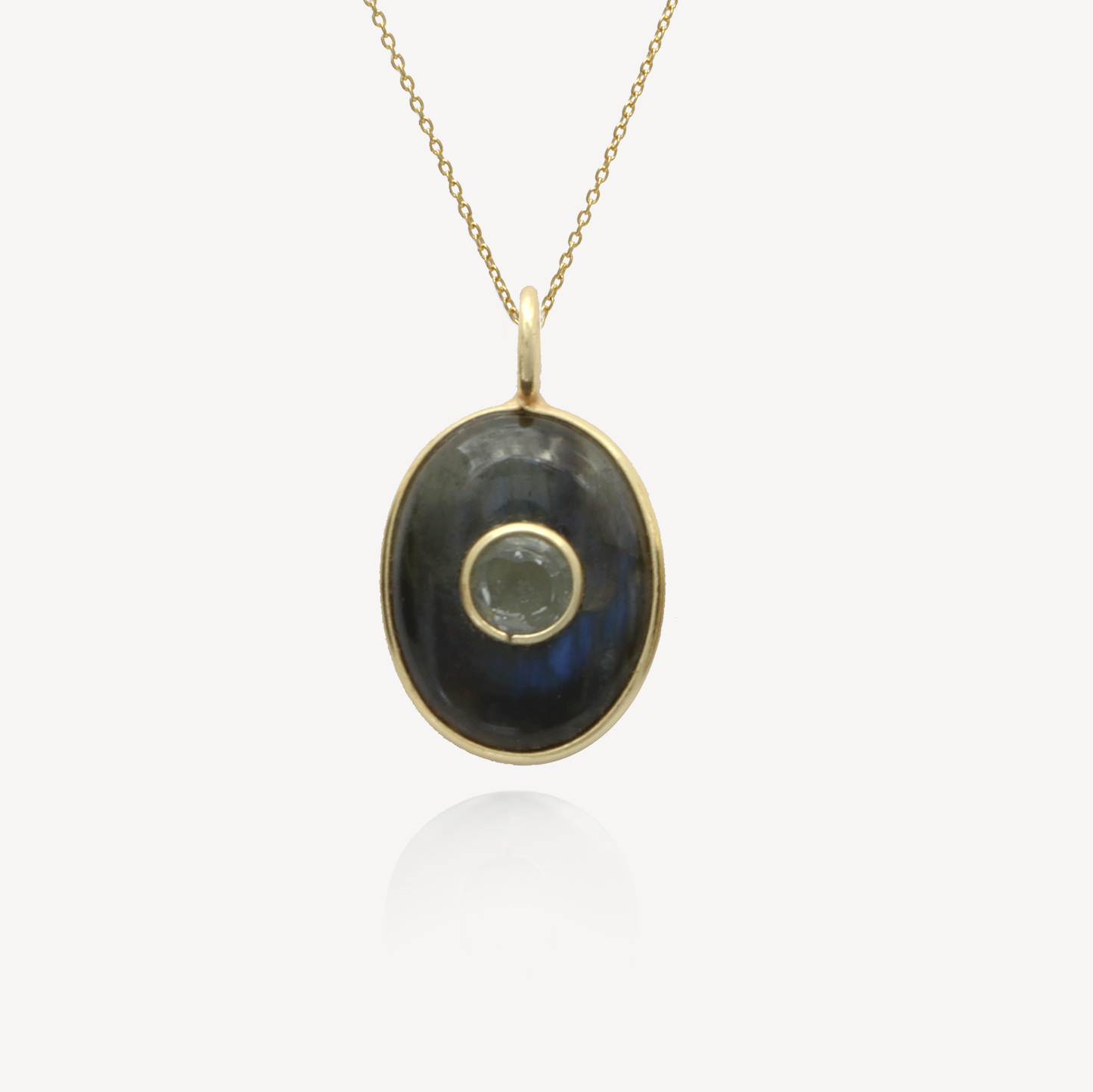 Medium Amie Oval Labradorite Pendant