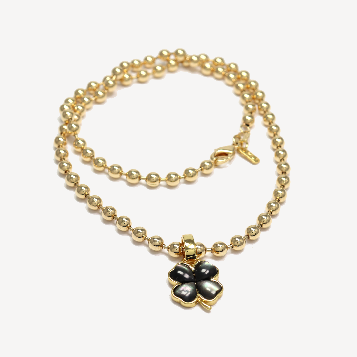 Beaded Necklace with Black Mother of Pearl Clover