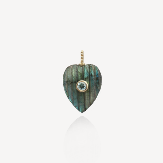 Medium Amie Ribbed Labradorite Heart Pendant