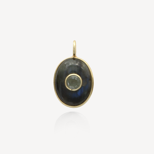 Medium Amie Oval Labradorite Pendant