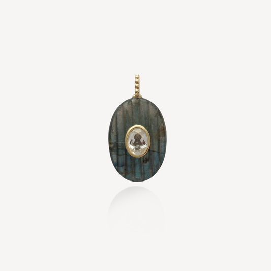 Medium Amie Ribbed Labradorite Oval Pendant