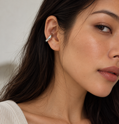 Silver Pointe Ear Cuff