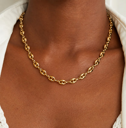 Hollis Puffy Mariner Necklace