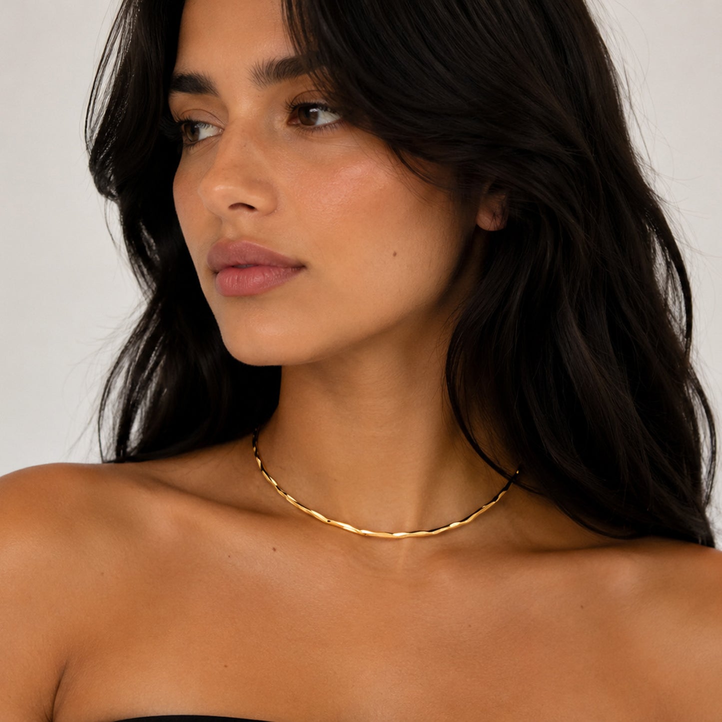 Cleo Hammered Choker Collar Necklace