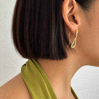 Infinity Threader Earring