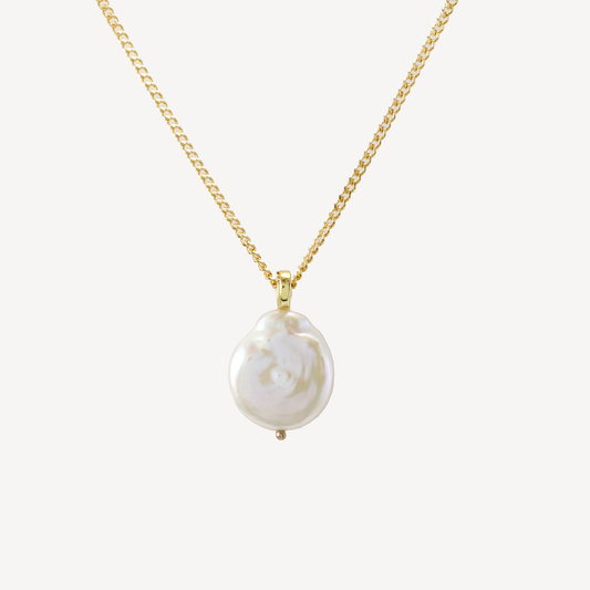 Buttercup Medium Pearl Necklace