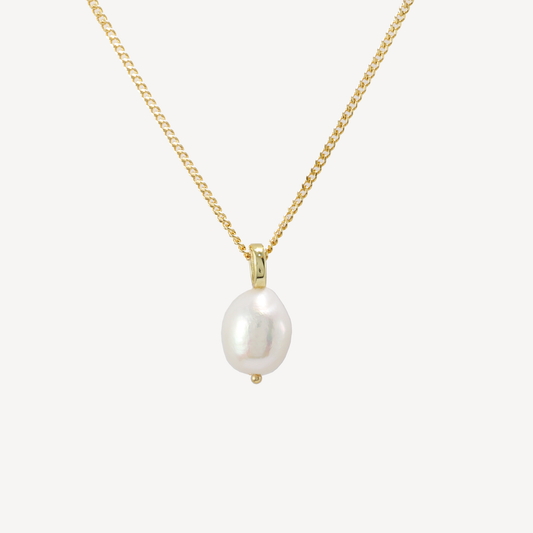 Bubbles Small Pearl Necklace